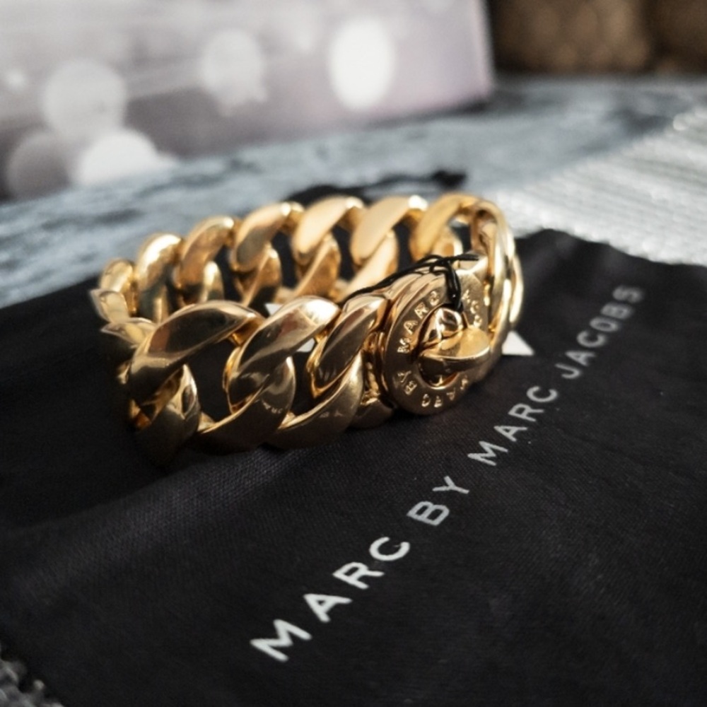 NWT Marc by Marc Jacobs Katie Turnlock Link Bracelet w/Dustbag- Goldtone